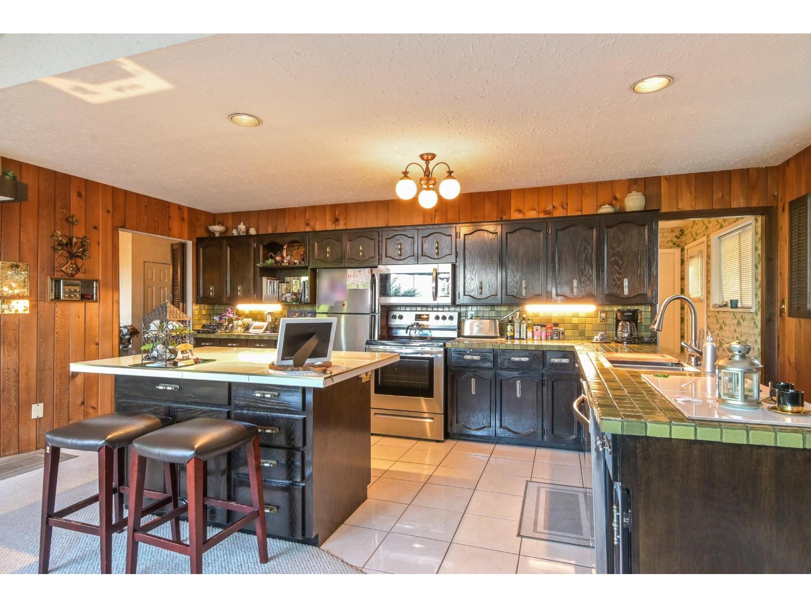 2704 St. Moritz Way Property Photo 12