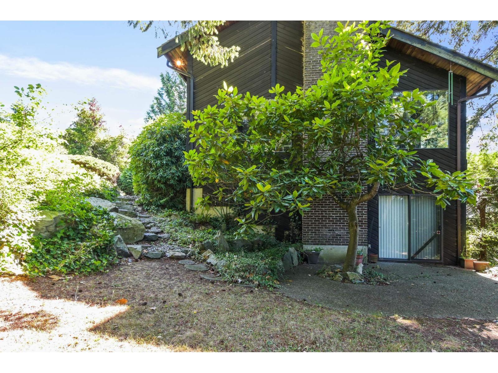 2704 St. Moritz Way Property Photo 40