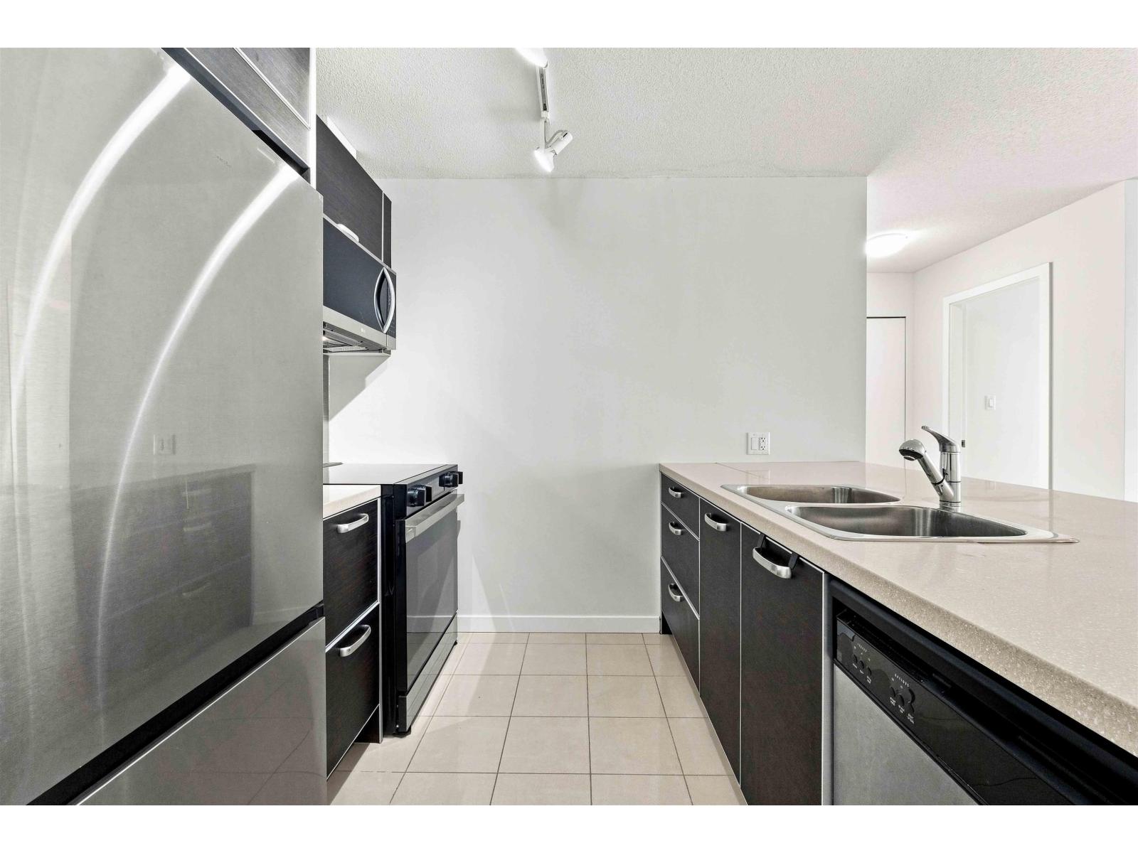 3202 13688 100 Avenue Property Photo 9