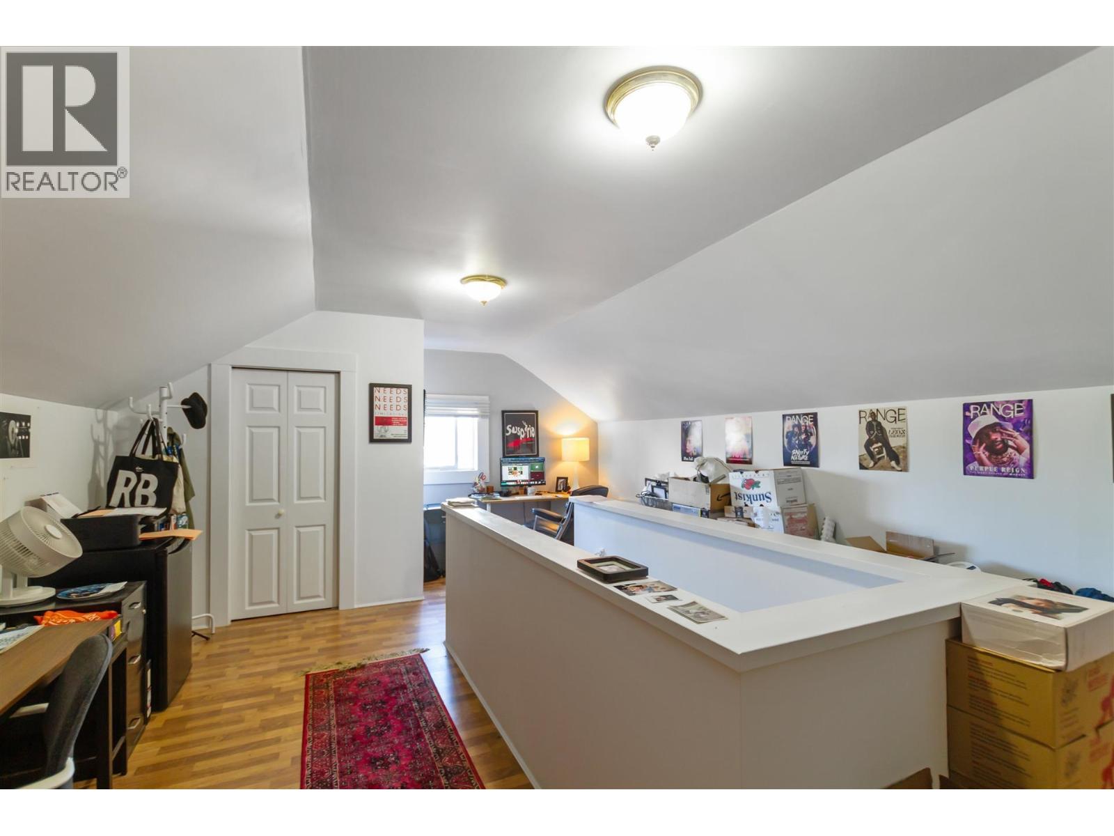 1925 Adanac Street Property Photo 15
