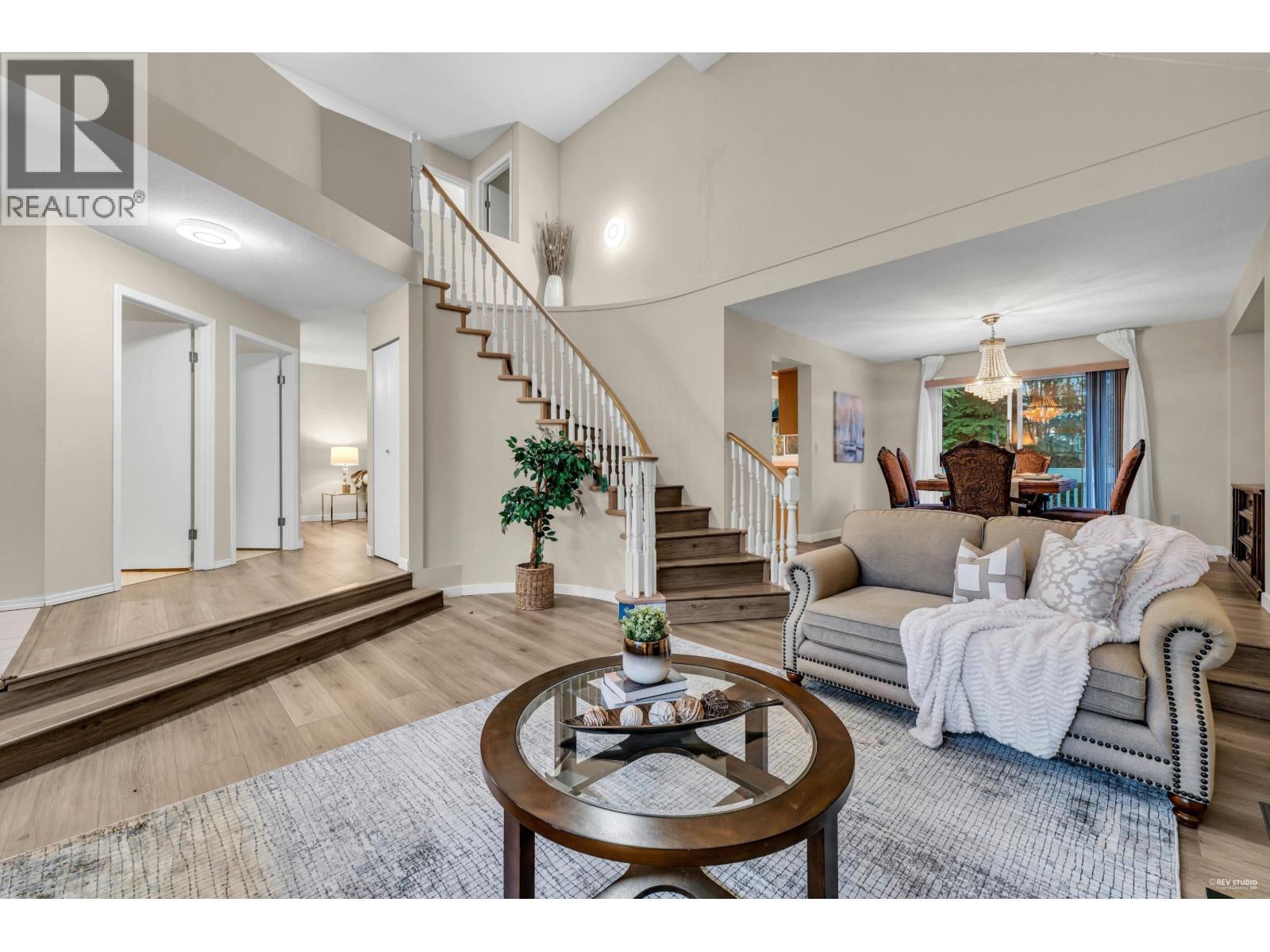 2986 Delahaye Drive Property Photo 2