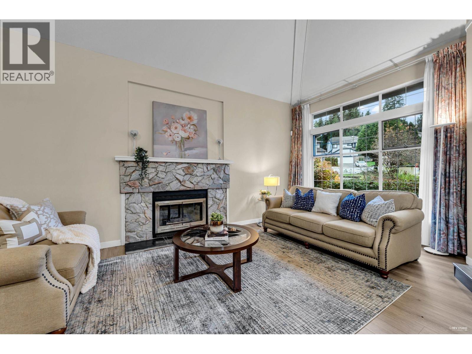 2986 Delahaye Drive Property Photo 3