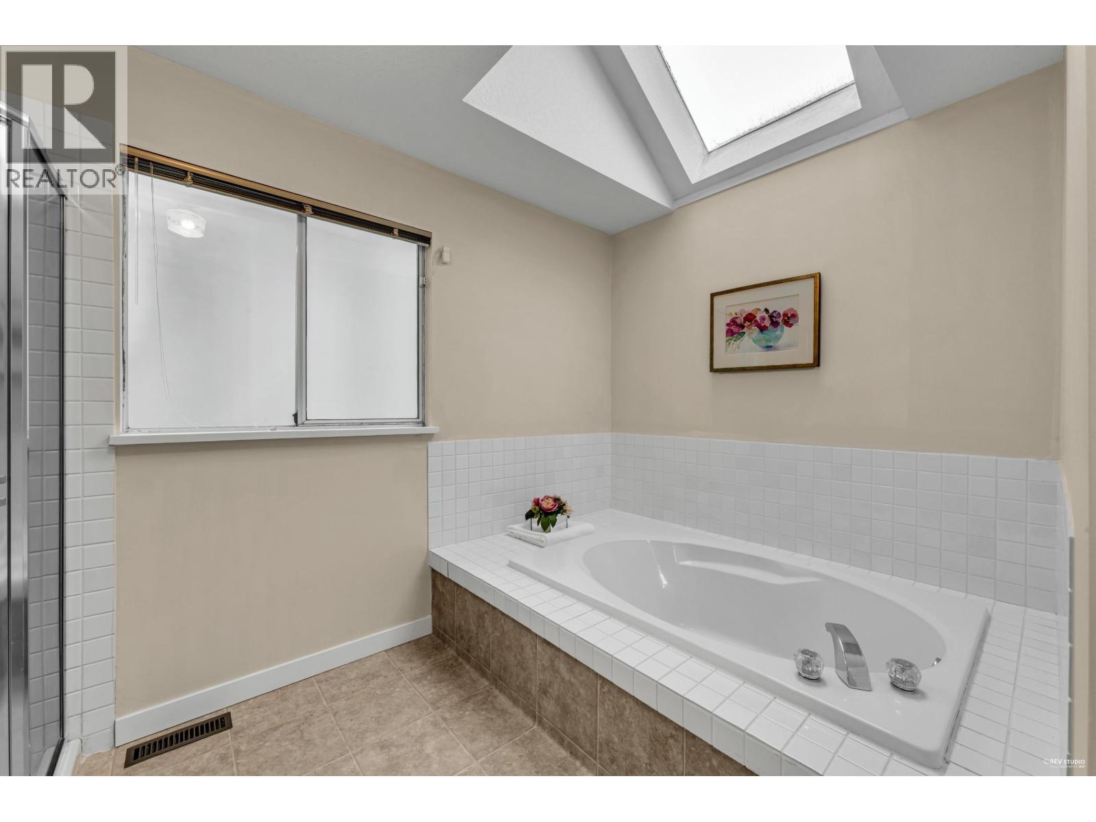 2986 Delahaye Drive Property Photo 14