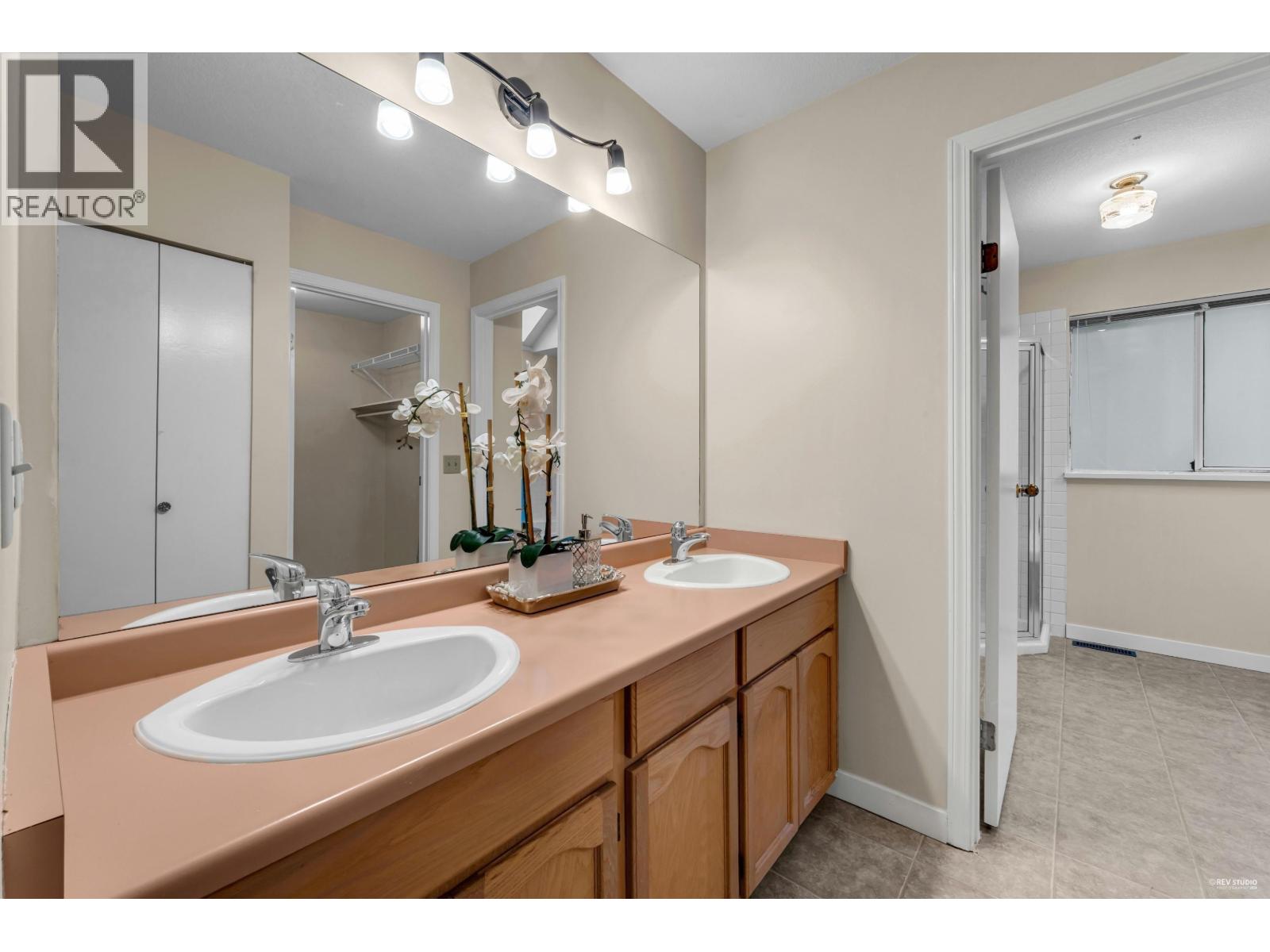 2986 Delahaye Drive Property Photo 18