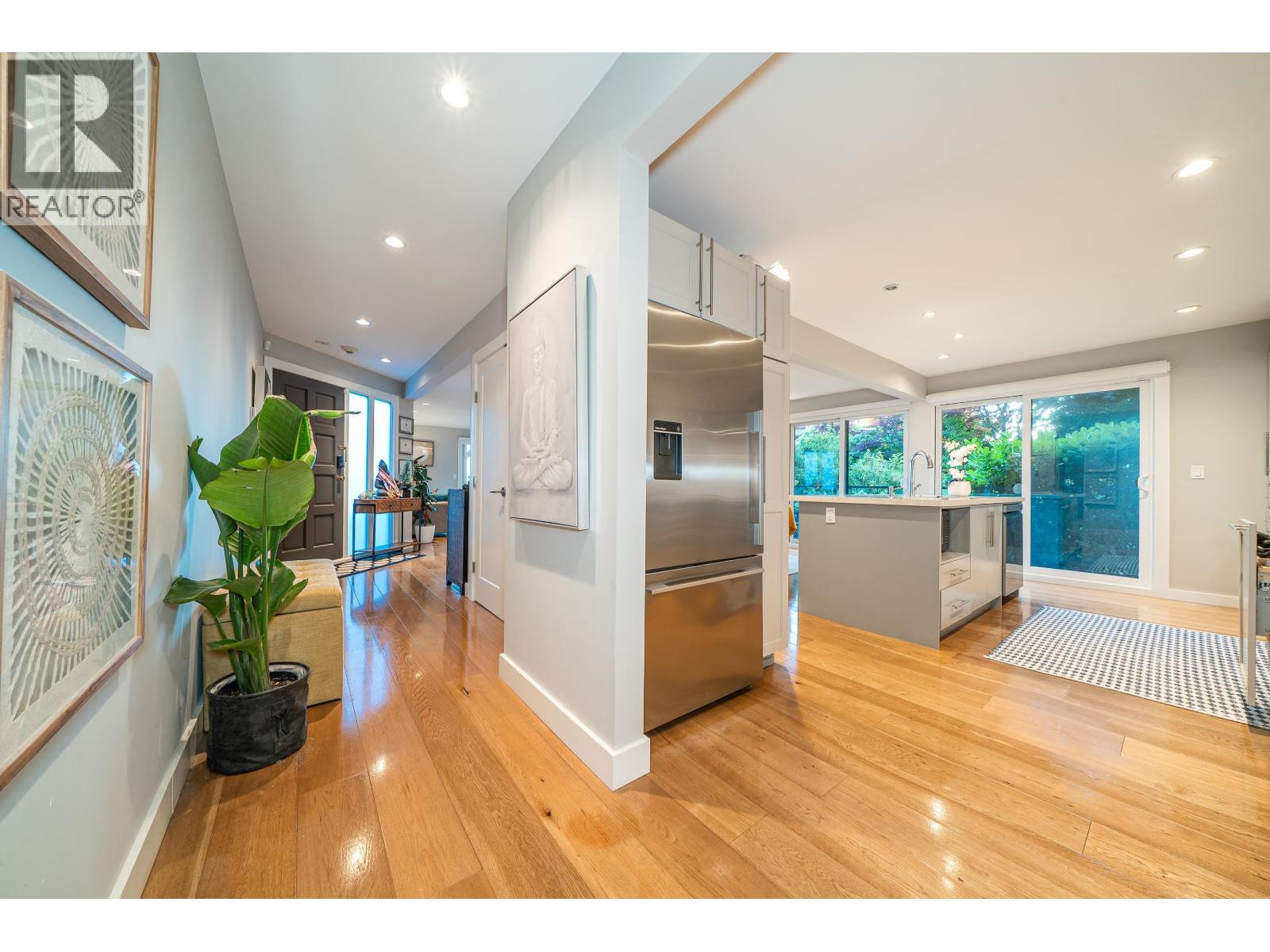 18 2214 Folkstone Way Property Photo 19