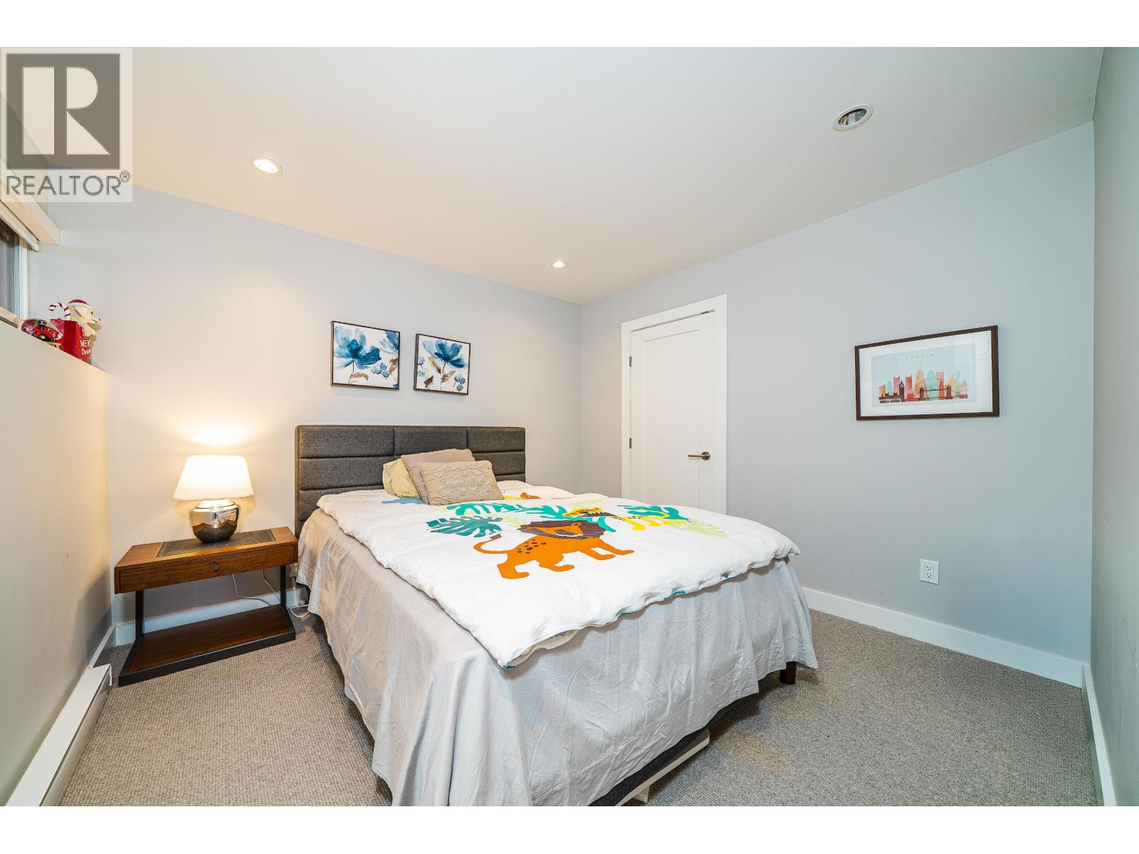 18 2214 Folkstone Way Property Photo 26