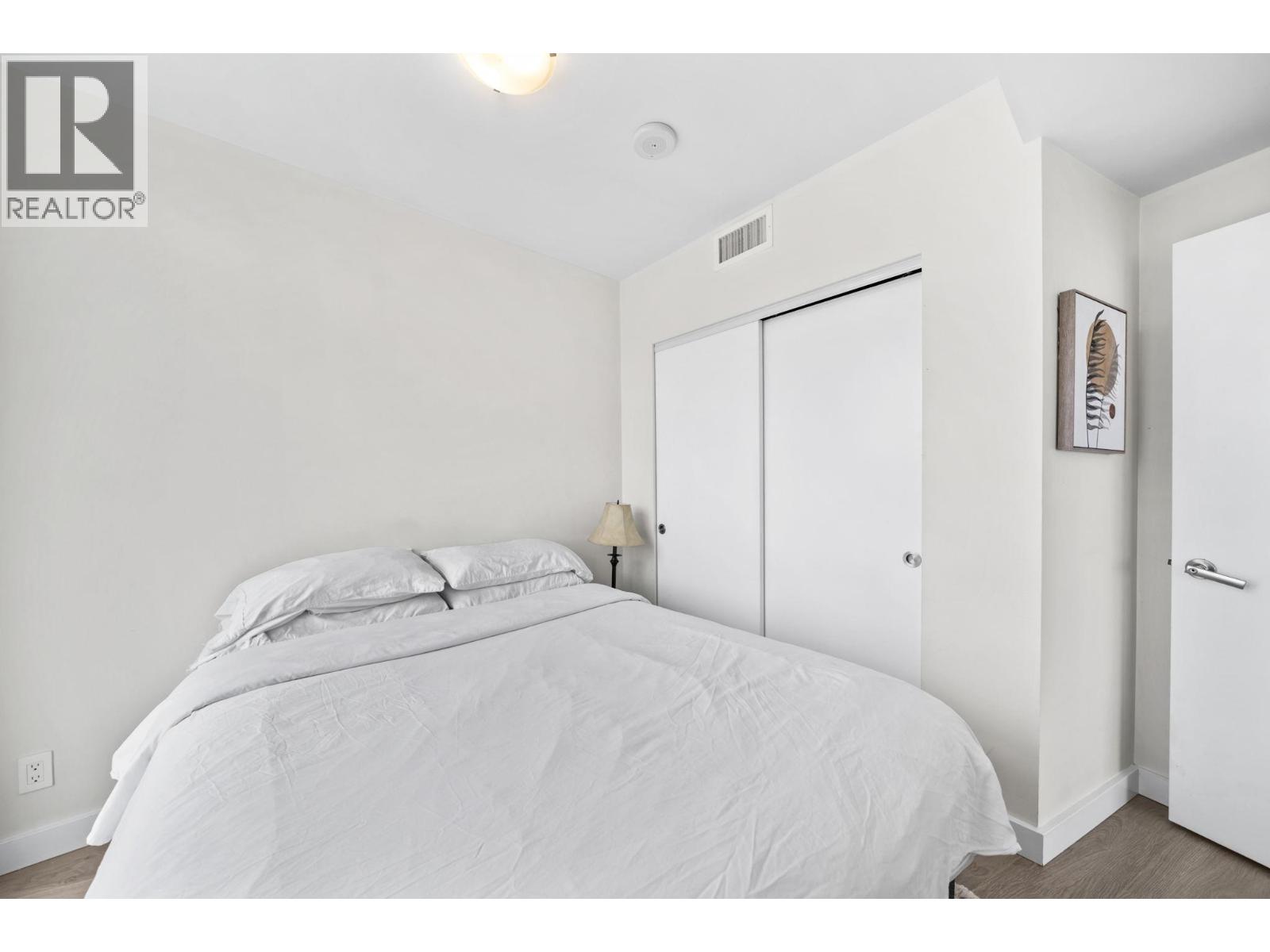 3103 1372 Seymour Street Property Photo 16