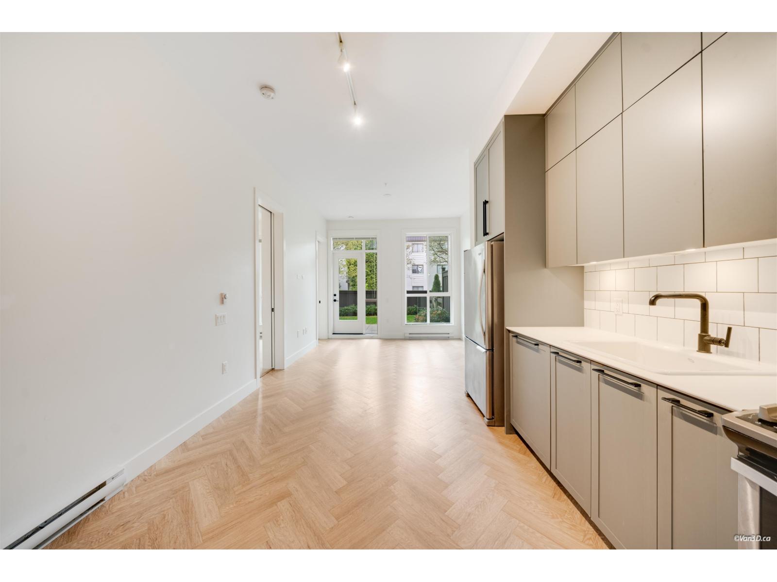 114 10168 149 Street Property Photo 7