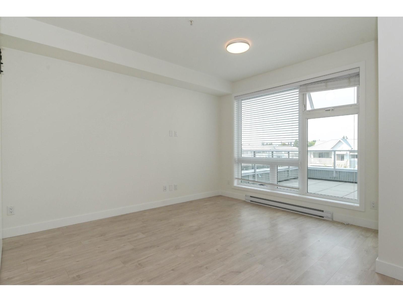 313 32838 Landeau Place Property Photo 3