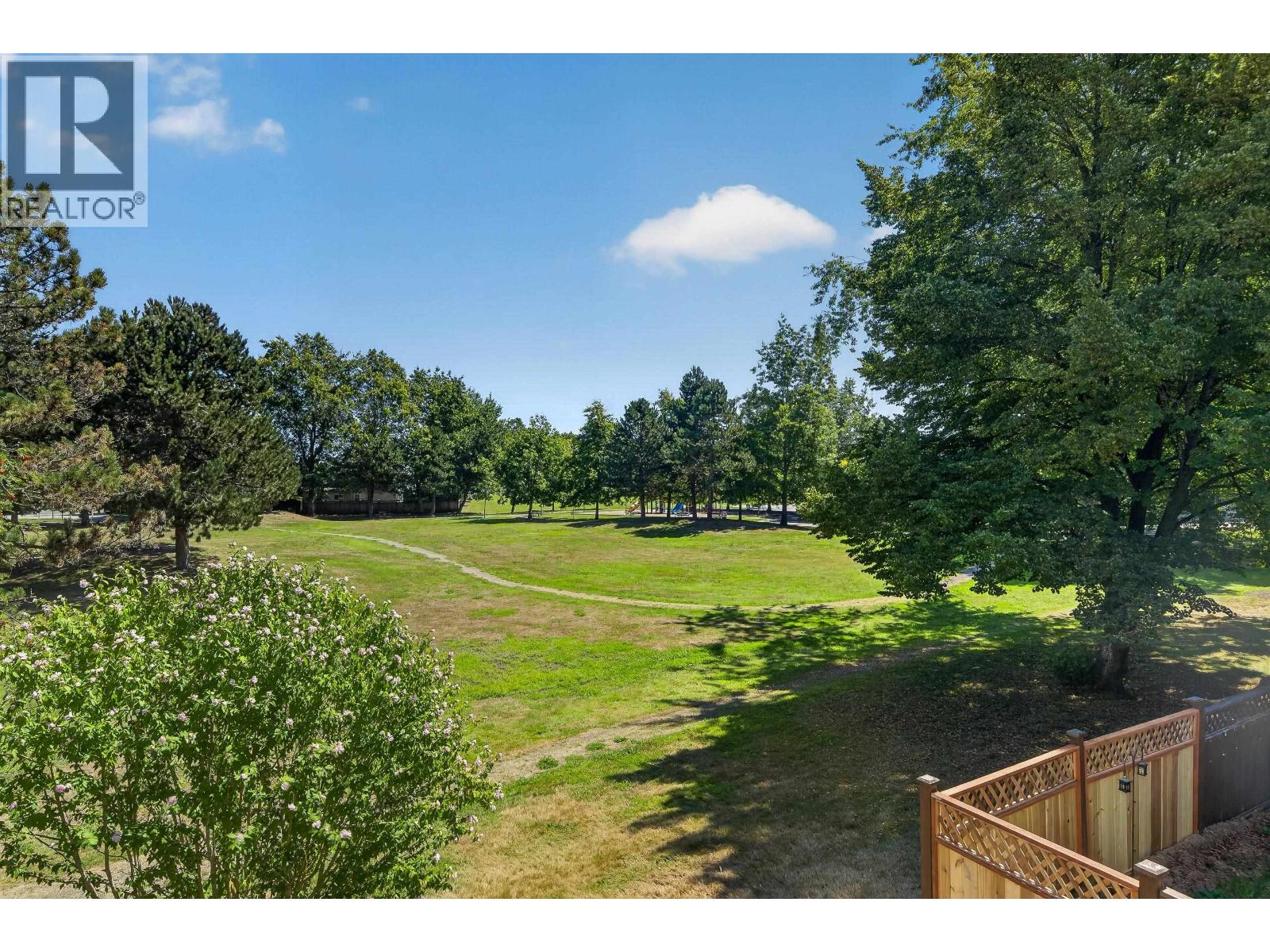 203 7220 Lindsay Road Property Photo 11