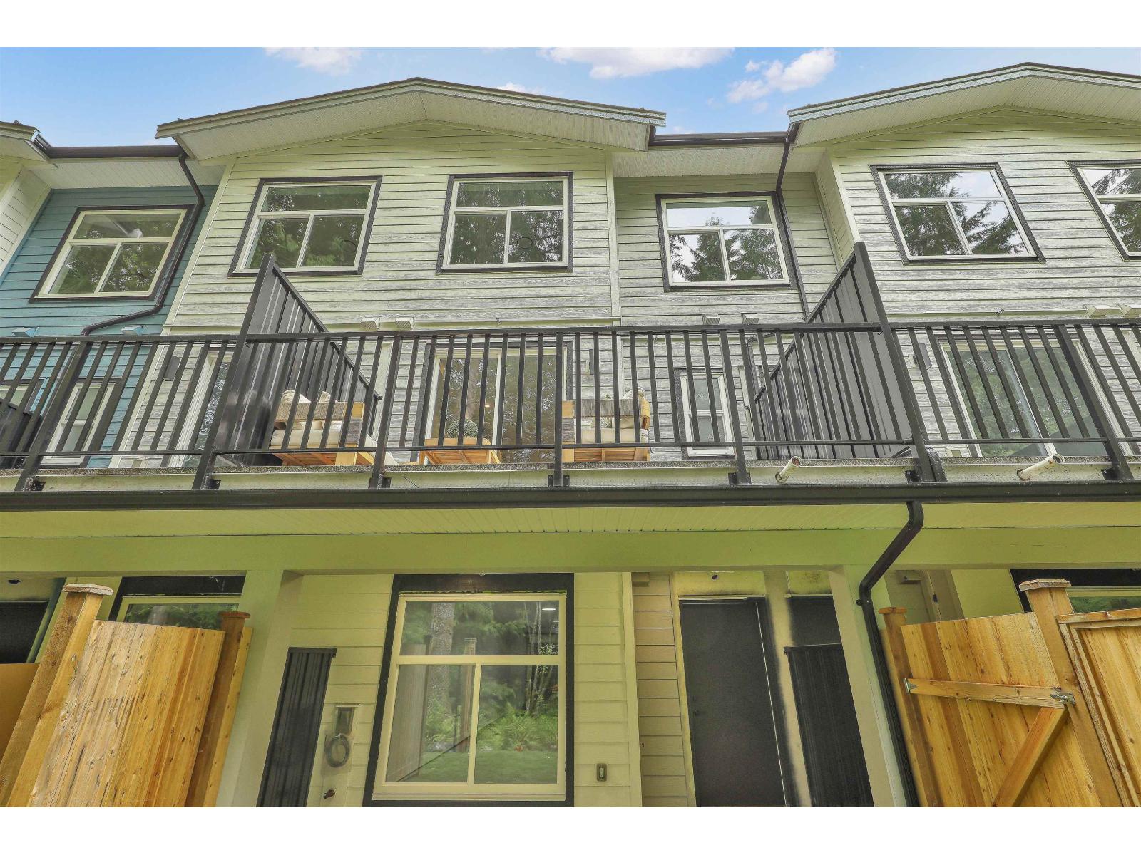 12 8924 Cedar Street Property Photo 28