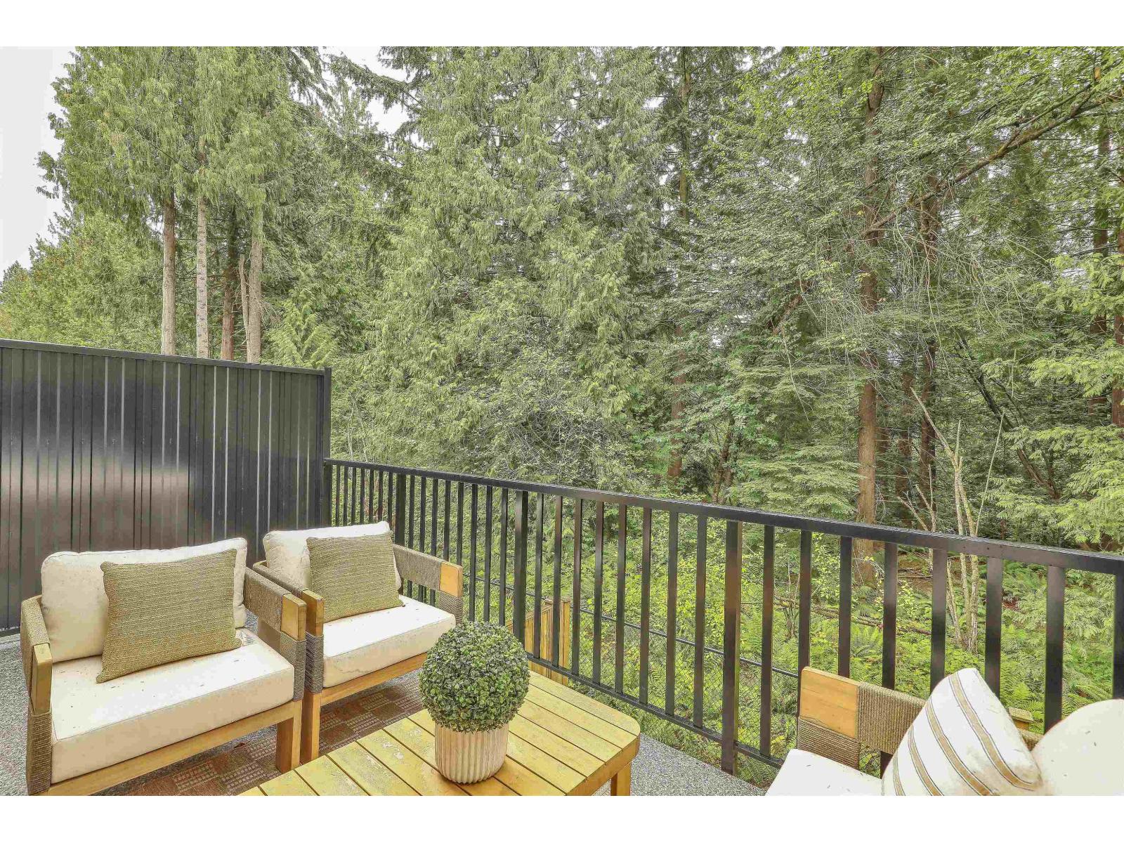 12 8924 Cedar Street Property Photo 32