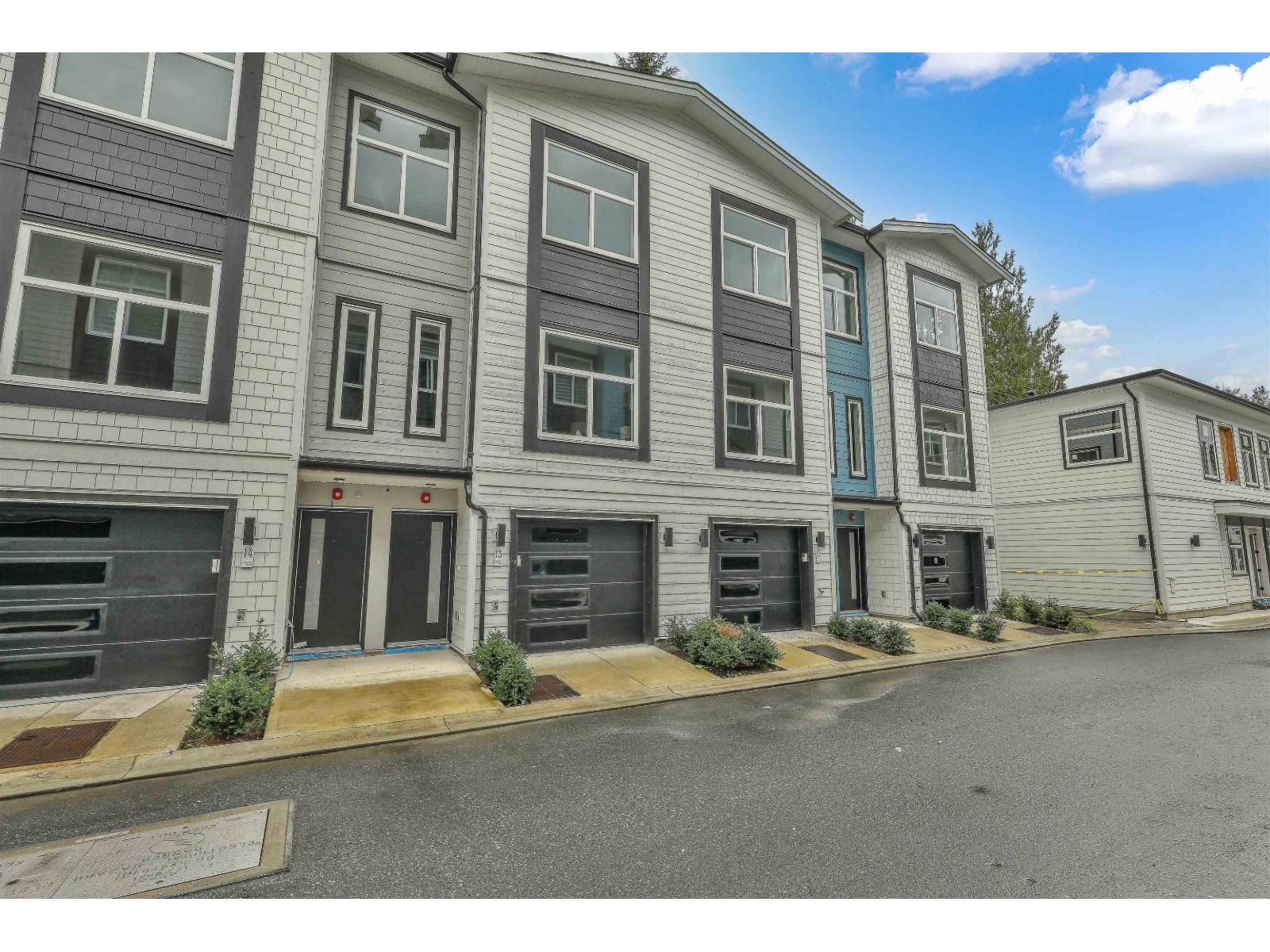 13 8924 CEDAR STREET Property Photo 1