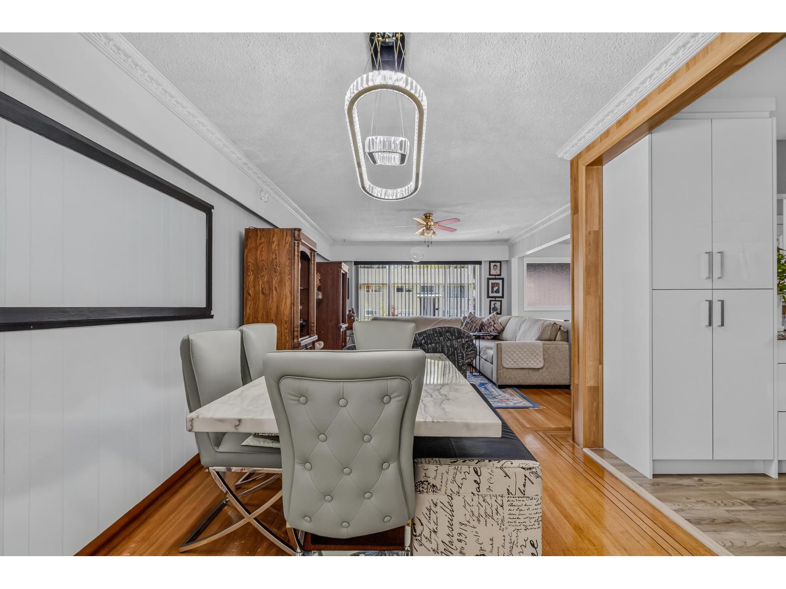 9656 125 Street Property Photo 12