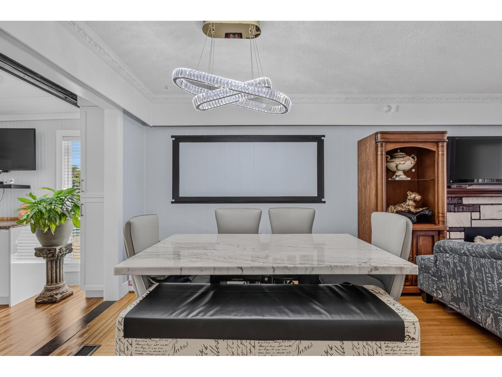9656 125 Street Property Photo 13