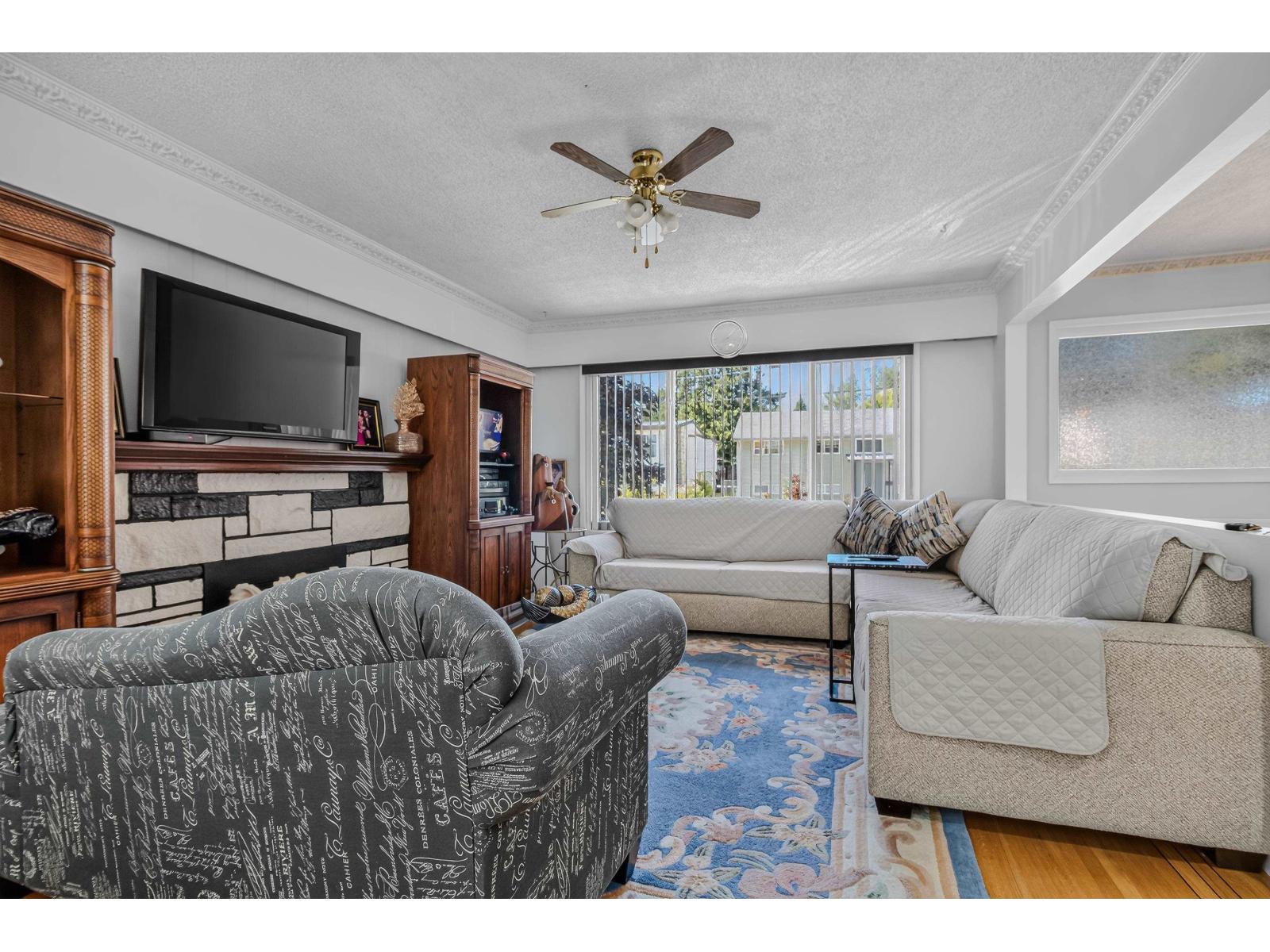 9656 125 Street Property Photo 15