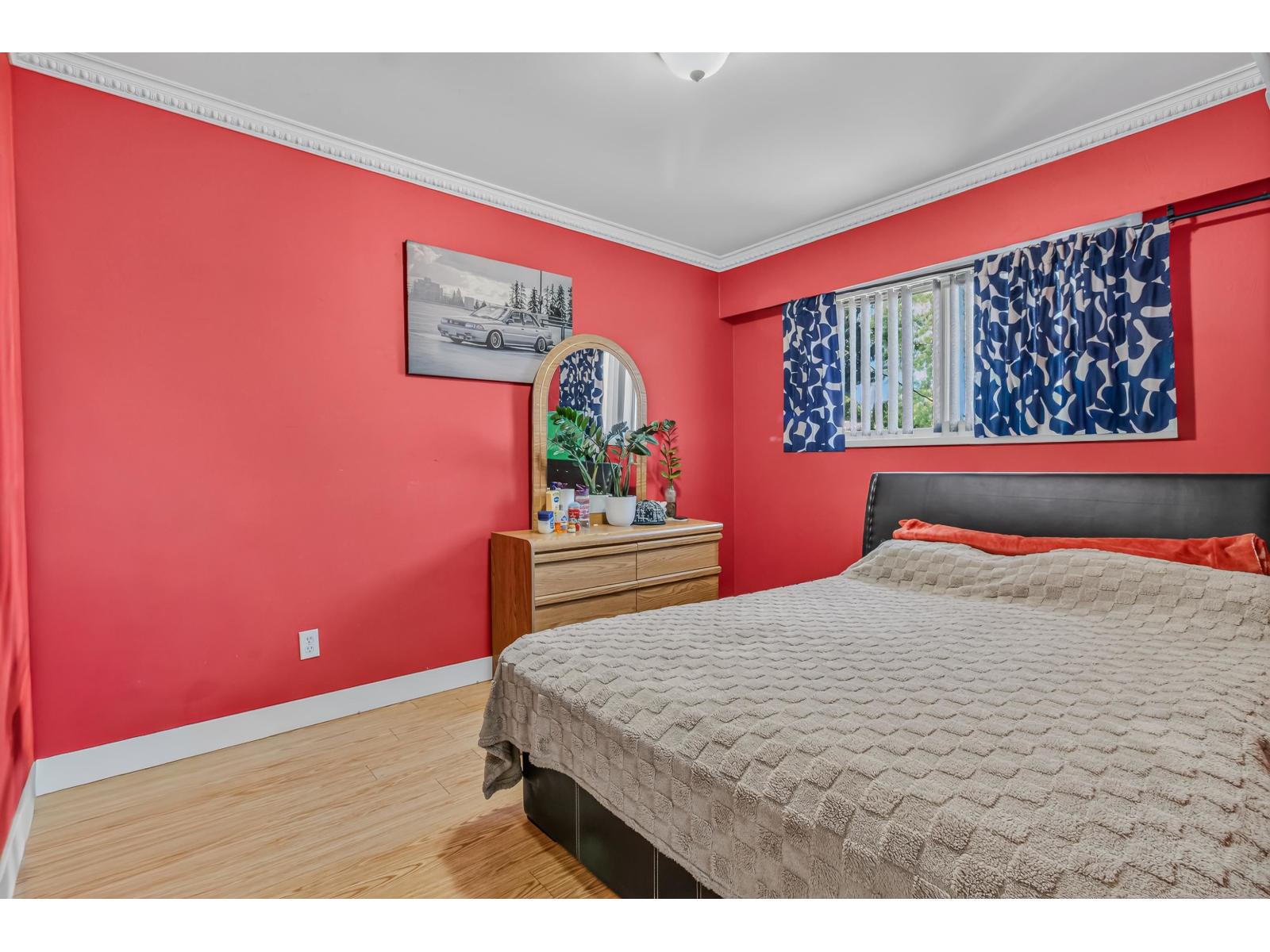 9656 125 Street Property Photo 19
