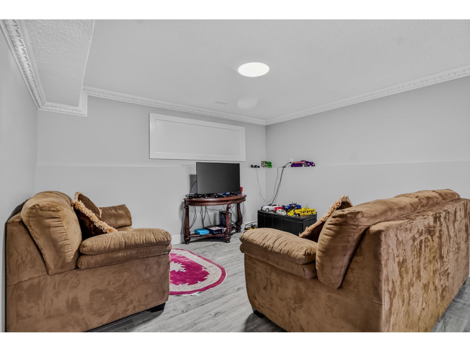 9656 125 Street Property Photo 25