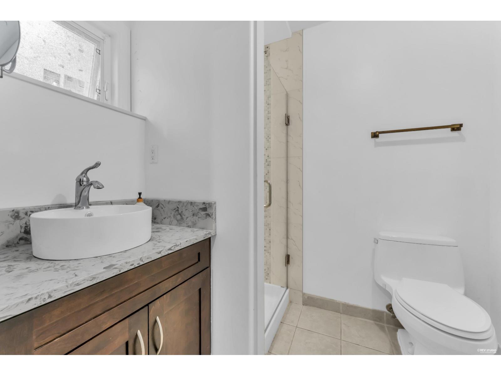 11738 Lyon Road Property Photo 8