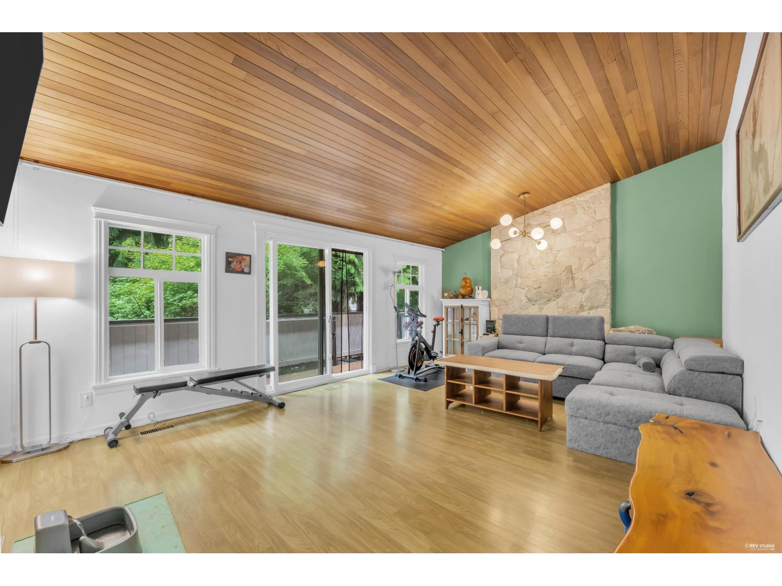 11738 Lyon Road Property Photo 11