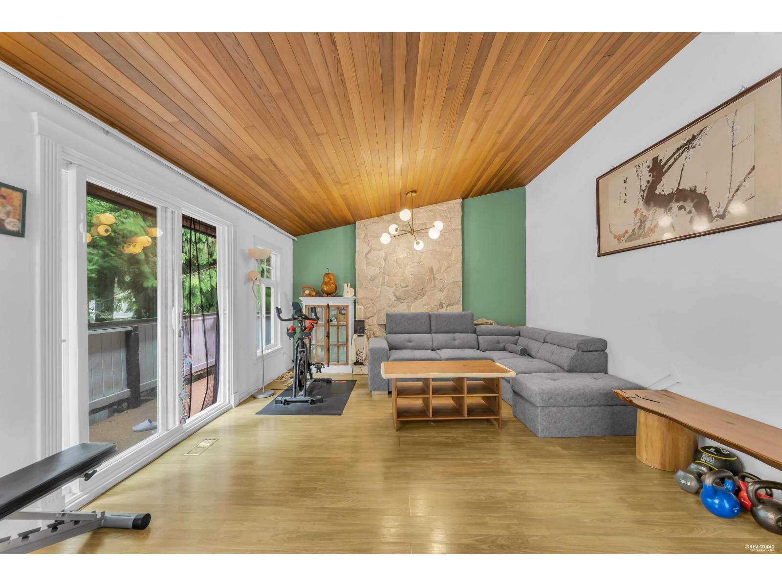 11738 Lyon Road Property Photo 12