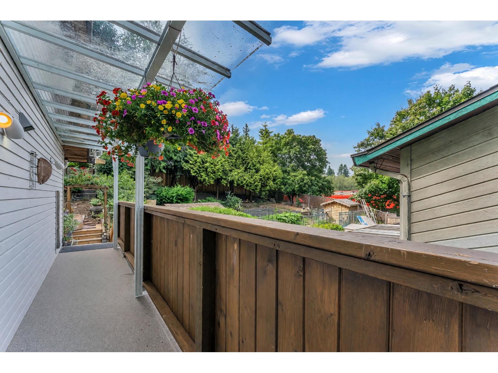 11738 Lyon Road Property Photo 25