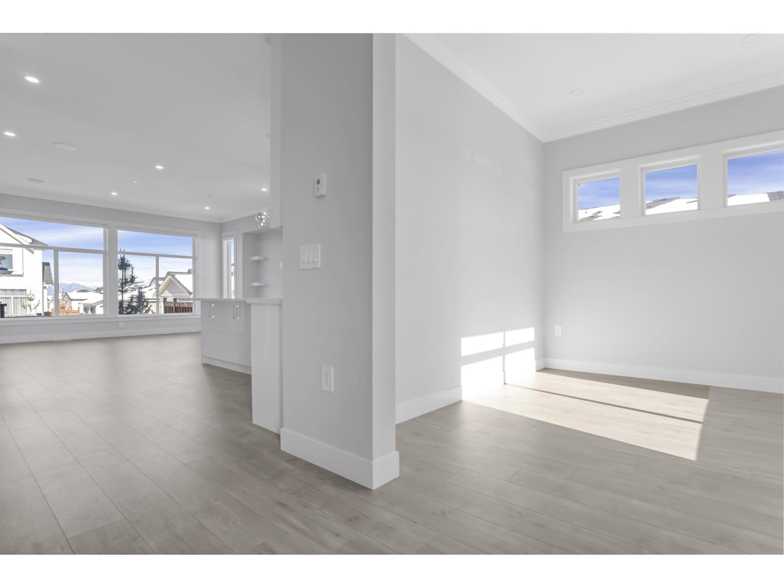 19685 74 Avenue Property Photo 5