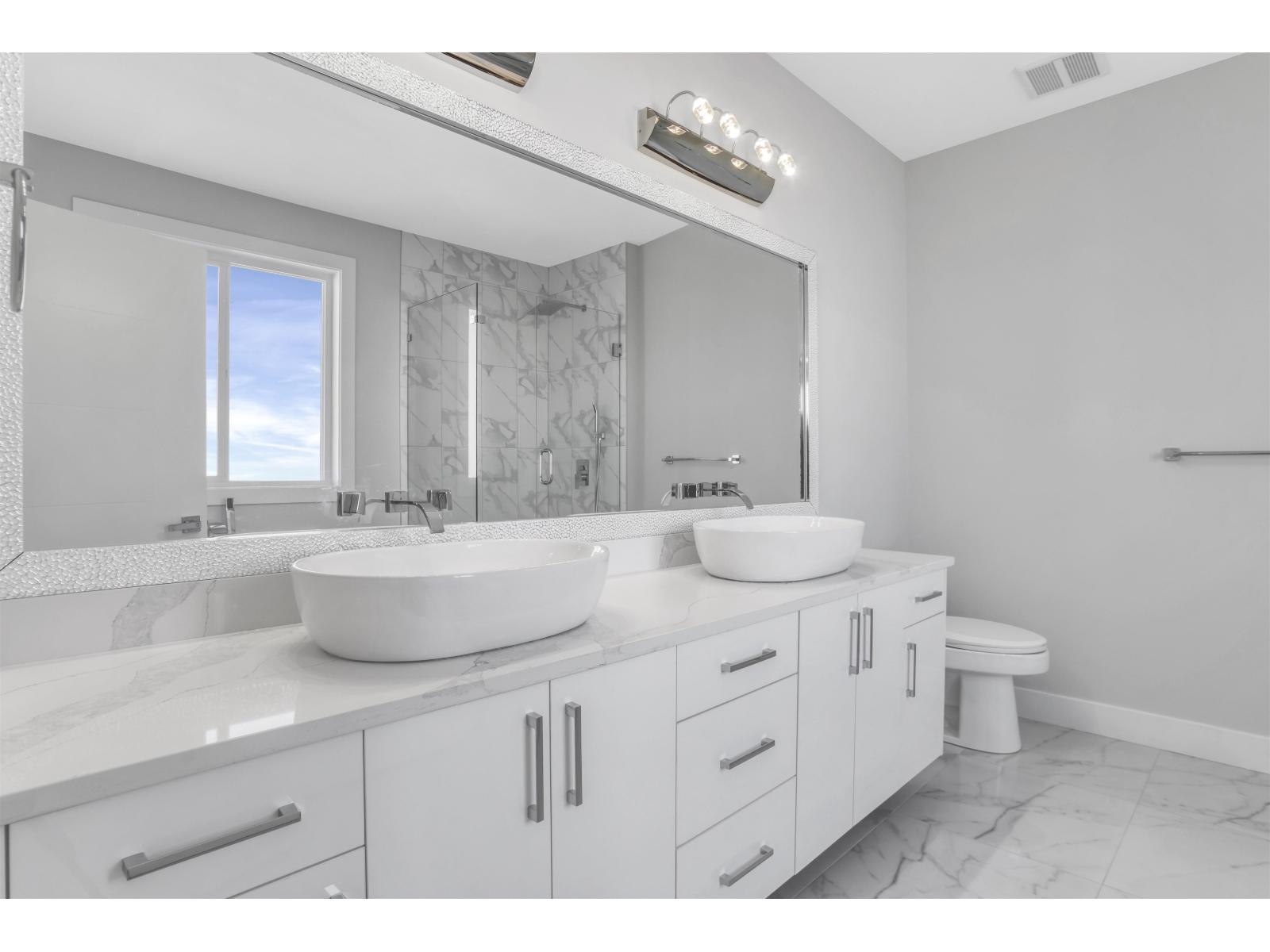 19685 74 Avenue Property Photo 26