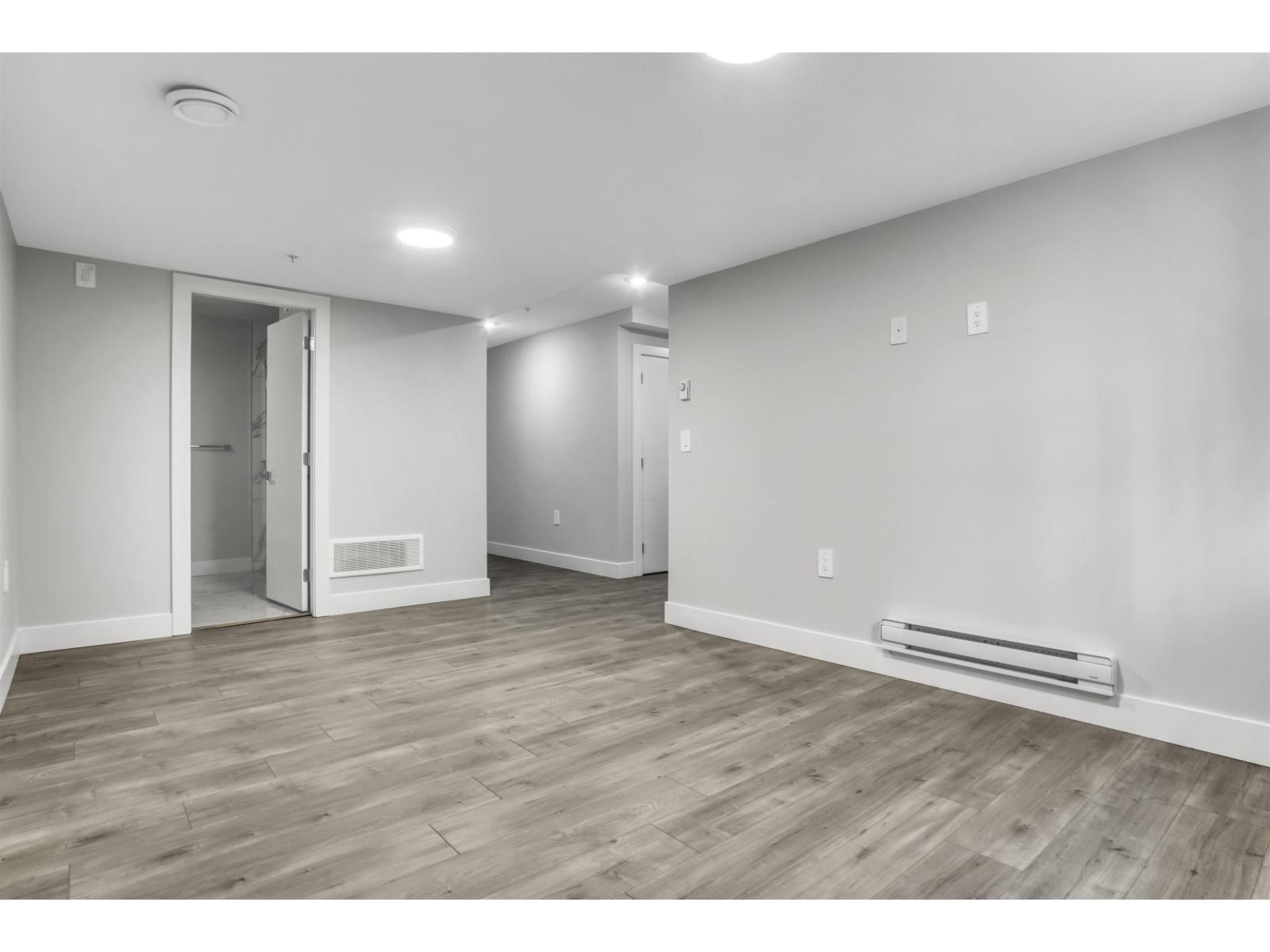 19685 74 Avenue Property Photo 30