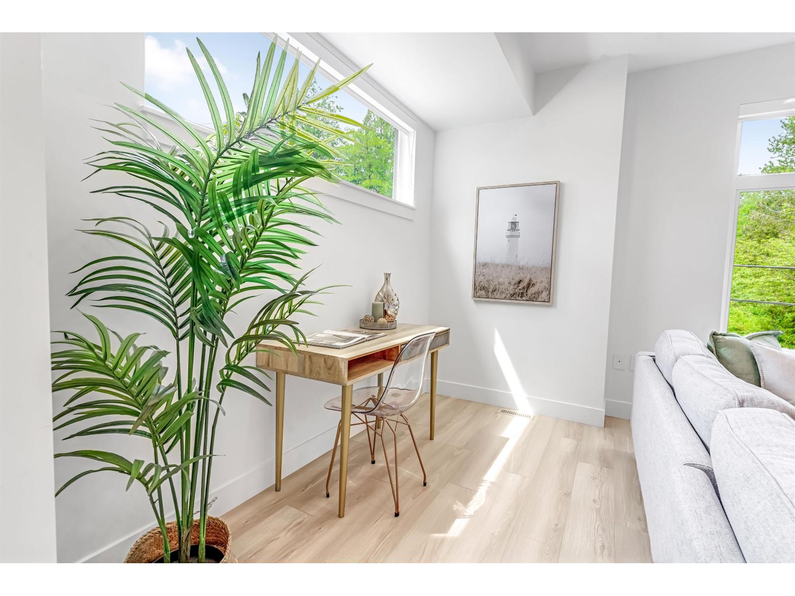 6 7946 204 Street Property Photo 7