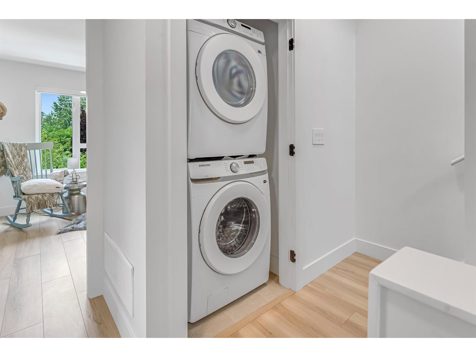 6 7946 204 Street Property Photo 30