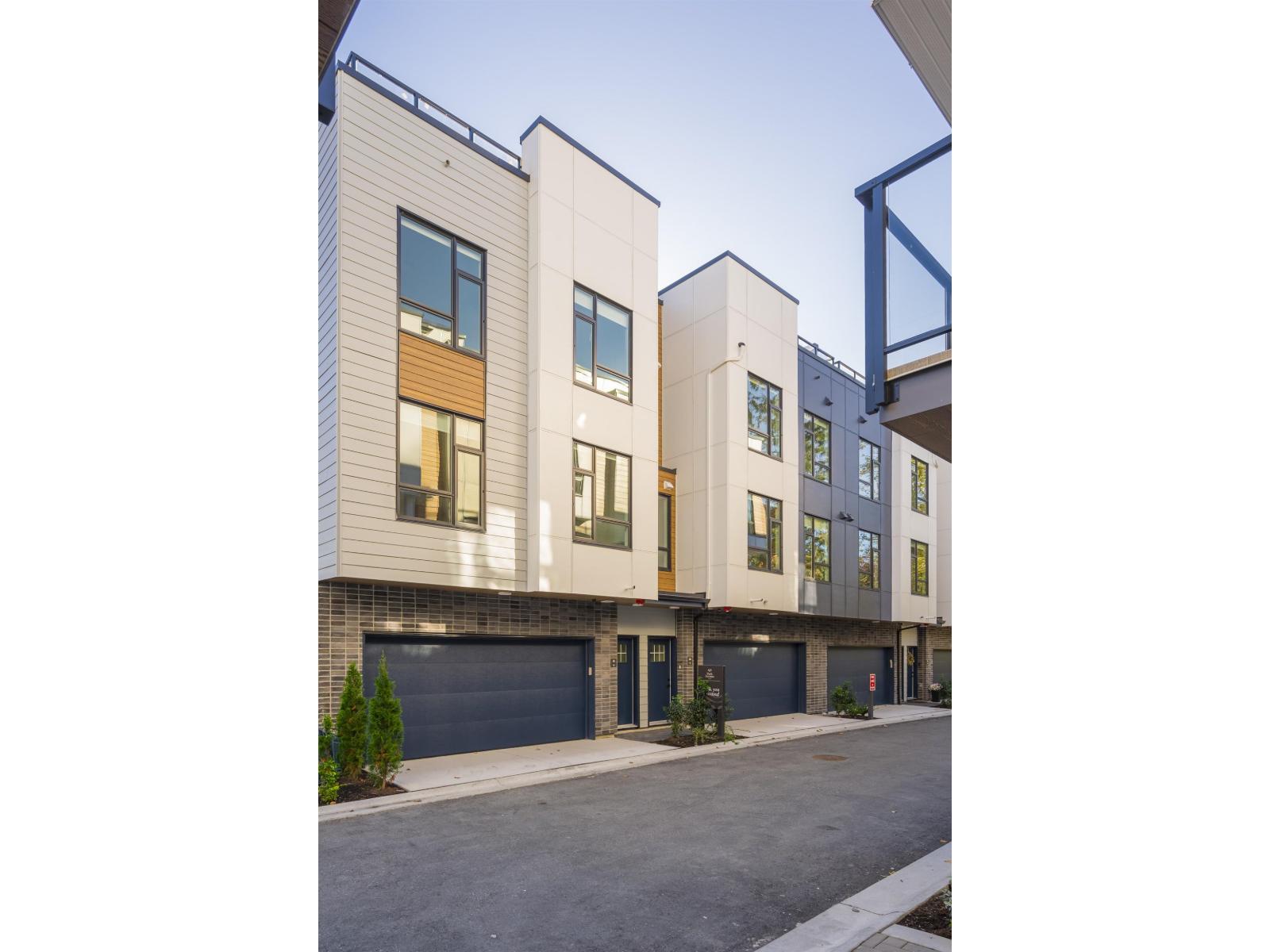 6 7946 204 Street Property Photo 37