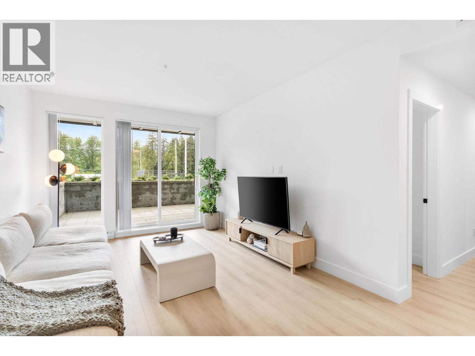 216 3055 Murray Street Property Photo 5