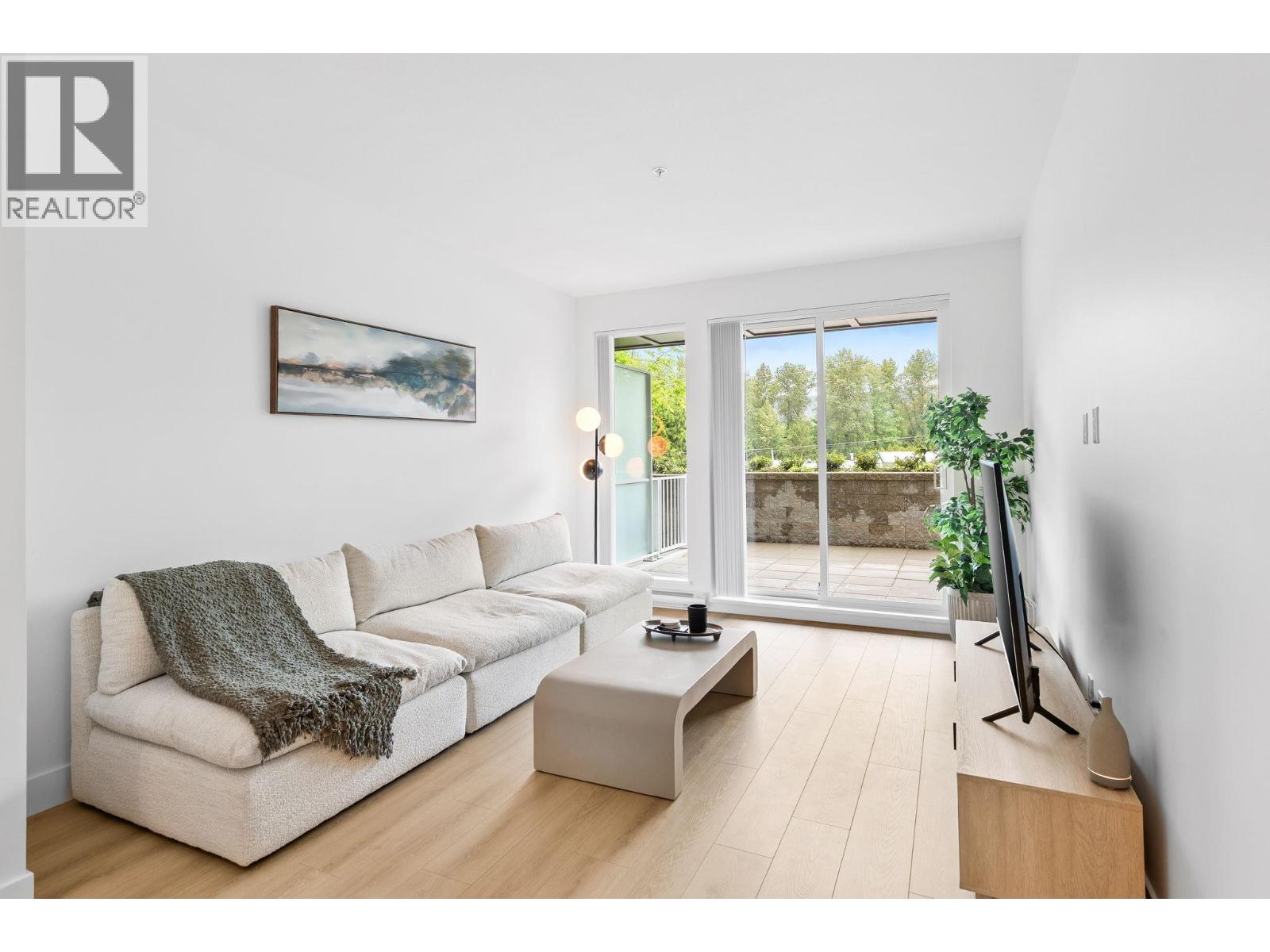 216 3055 Murray Street Property Photo 6