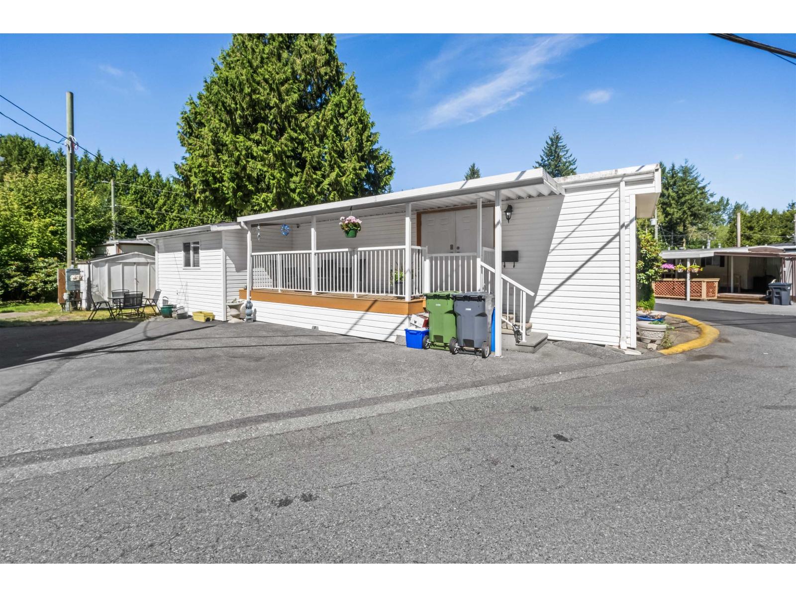 20 24330 Fraser Highway Property Photo 1