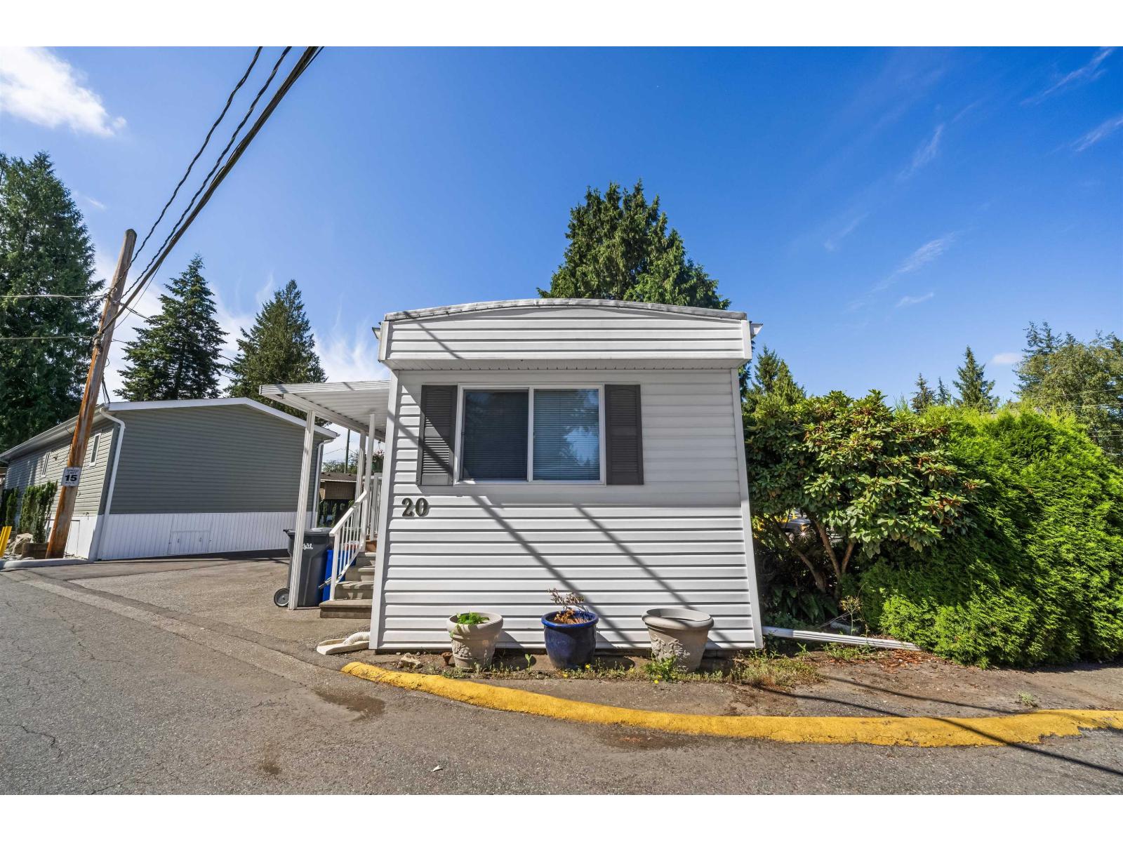 20 24330 Fraser Highway Property Photo 5