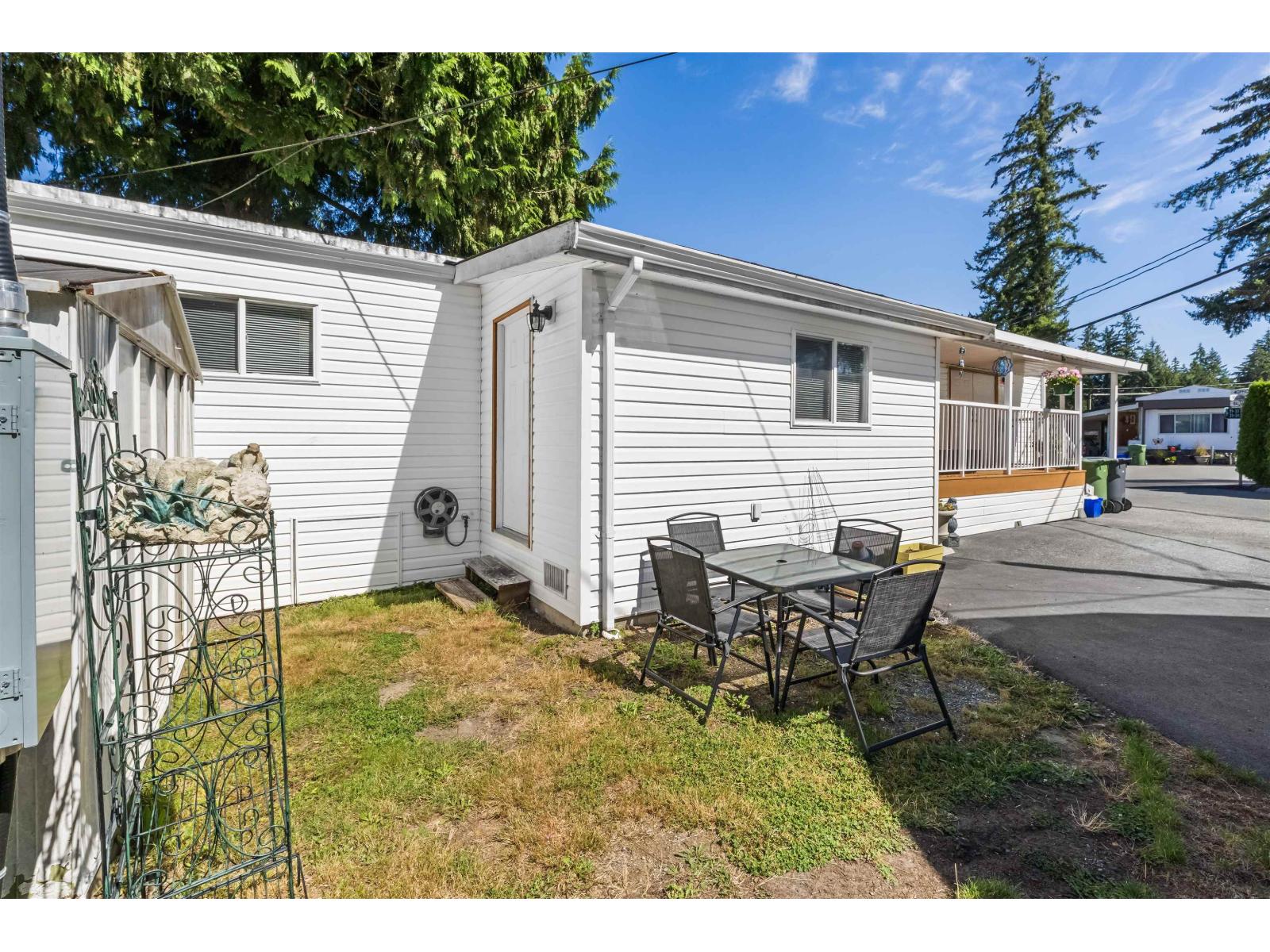 20 24330 Fraser Highway Property Photo 28