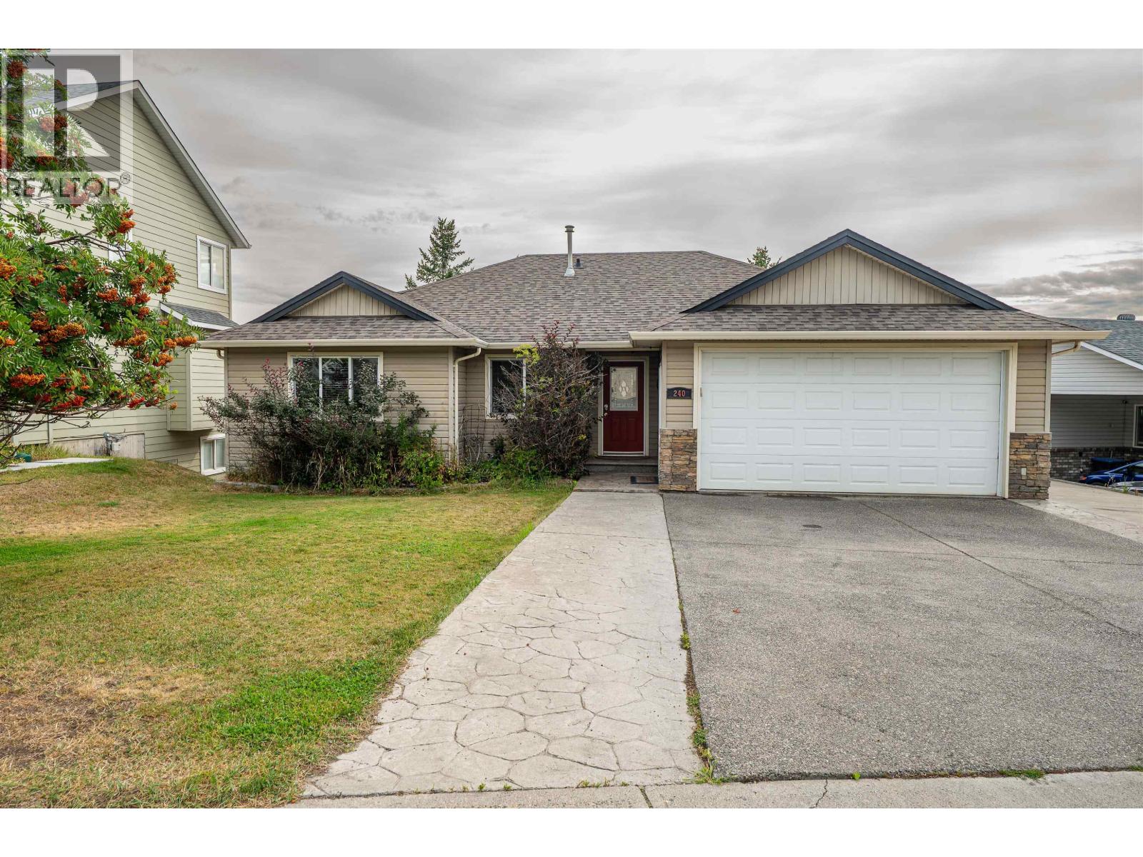 240 WESTRIDGE DRIVE Property Photo 1