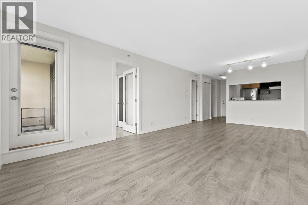 808 5380 Oben Street Property Photo 5