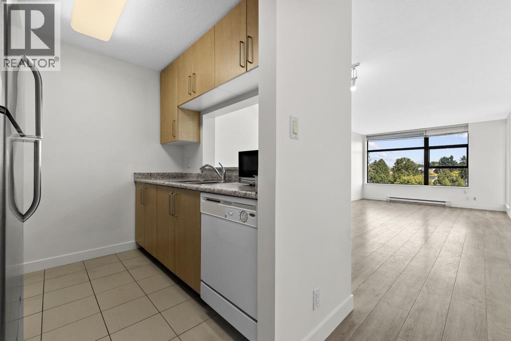 808 5380 Oben Street Property Photo 6