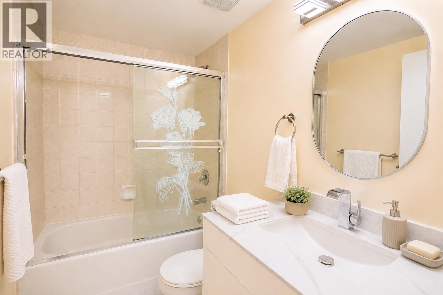 603 2468 E Broadway Property Photo 17