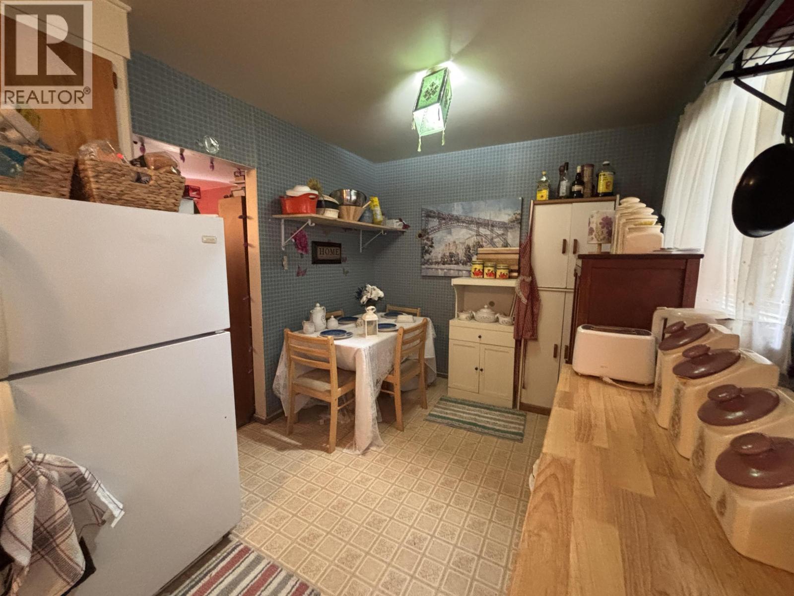 9704 108 Avenue Property Photo 15