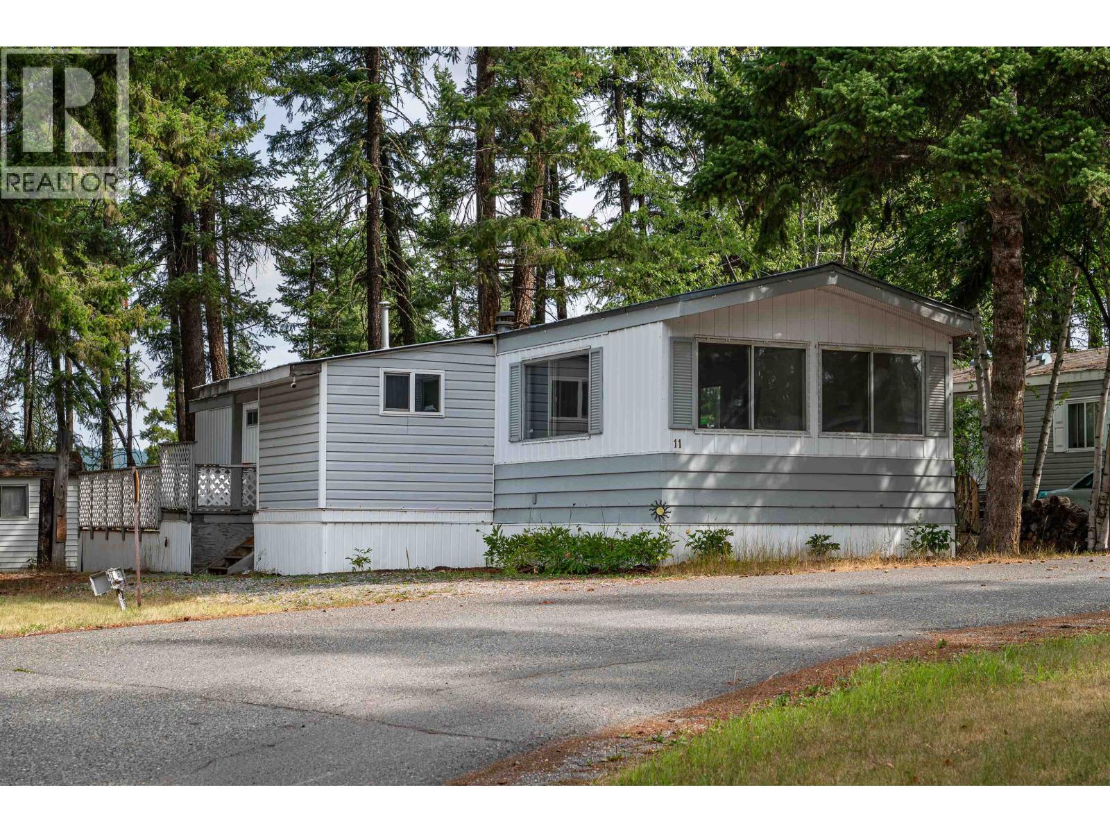 11 1322 Dog Creek Road Property Photo 1
