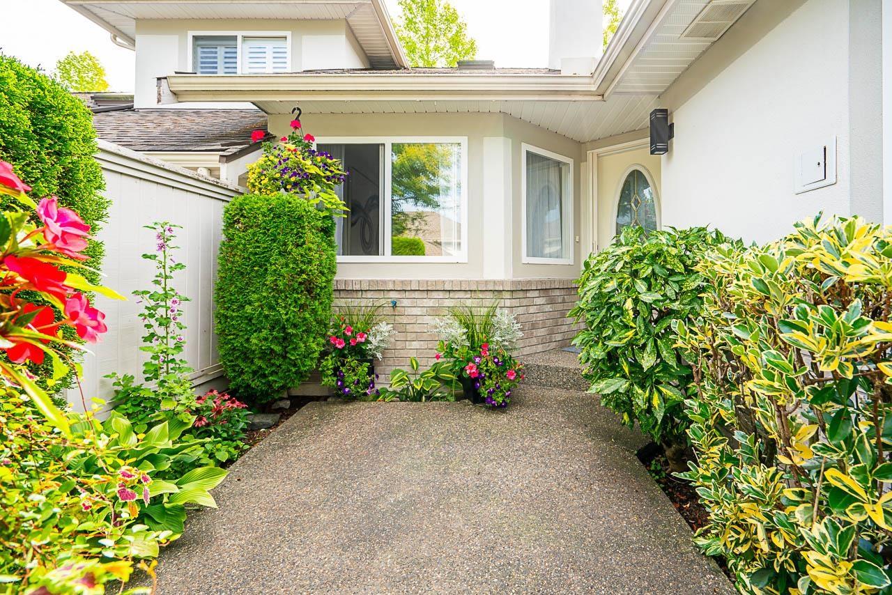 2 15099 28 Avenue Property Photo 3