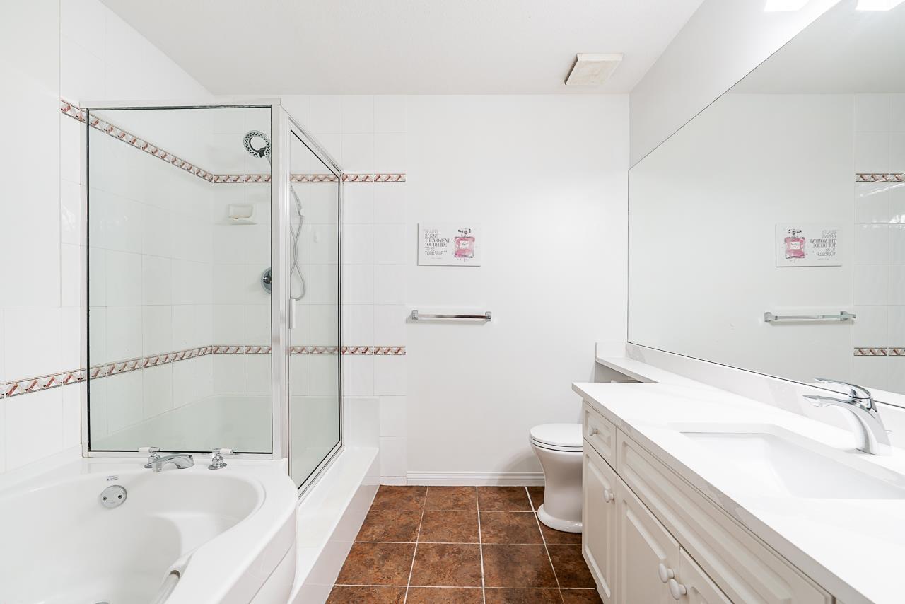 2 15099 28 Avenue Property Photo 16