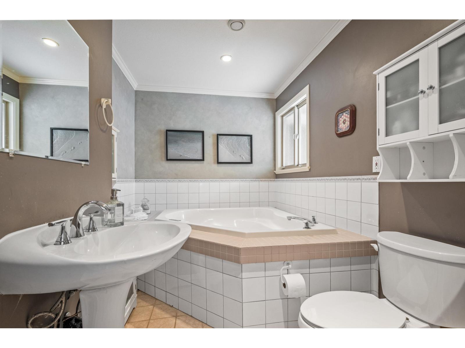 11390 Northview Crescent Property Photo 25