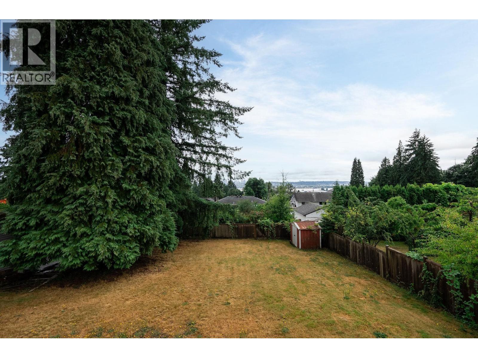 1410 Dansey Avenue Property Photo 17