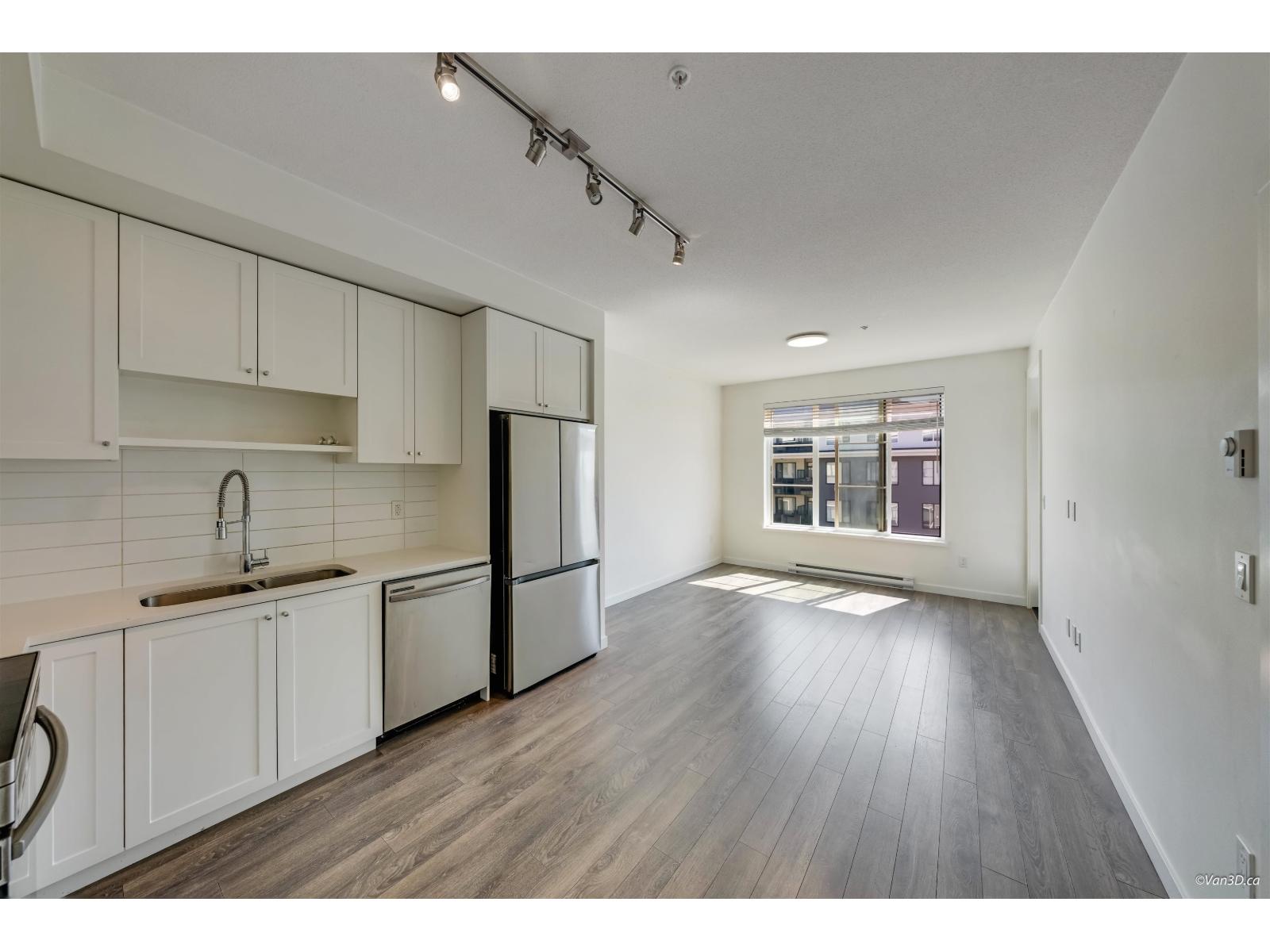 420 15825 85 Avenue Property Photo 3