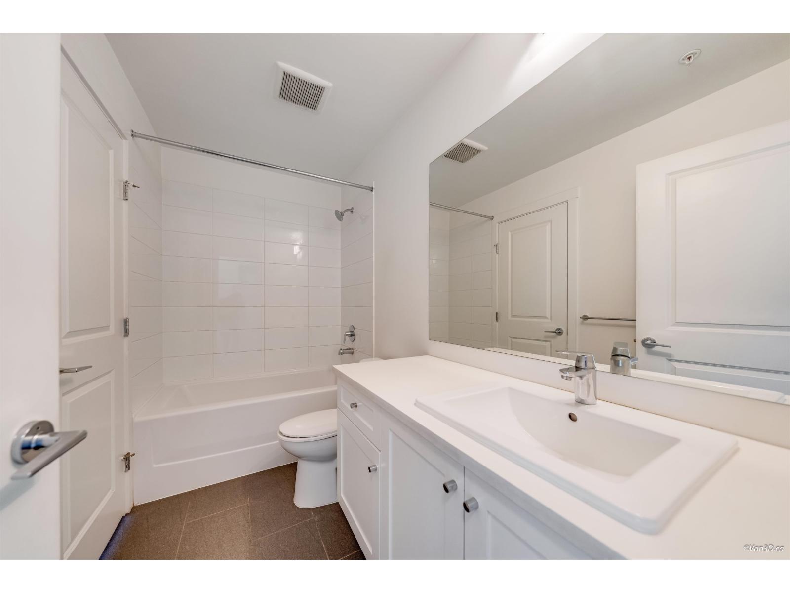 420 15825 85 Avenue Property Photo 13
