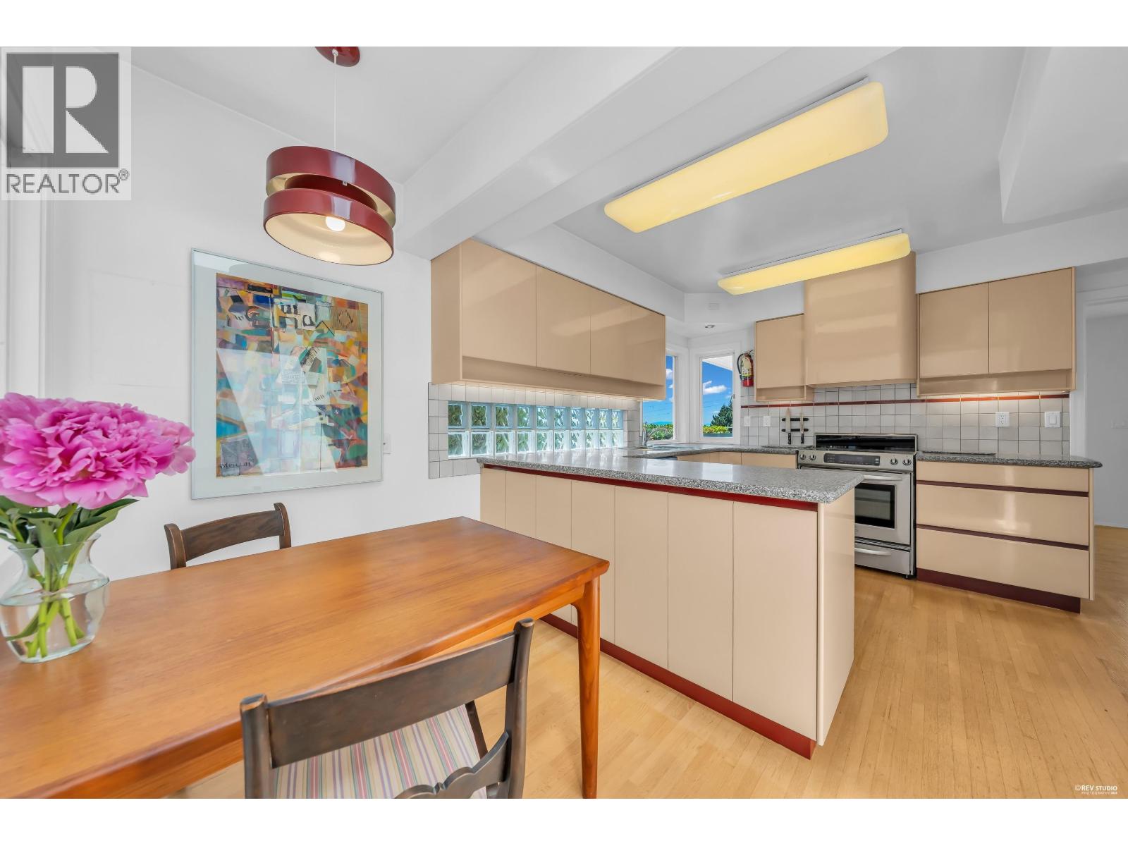870 Leyland Street Property Photo 17